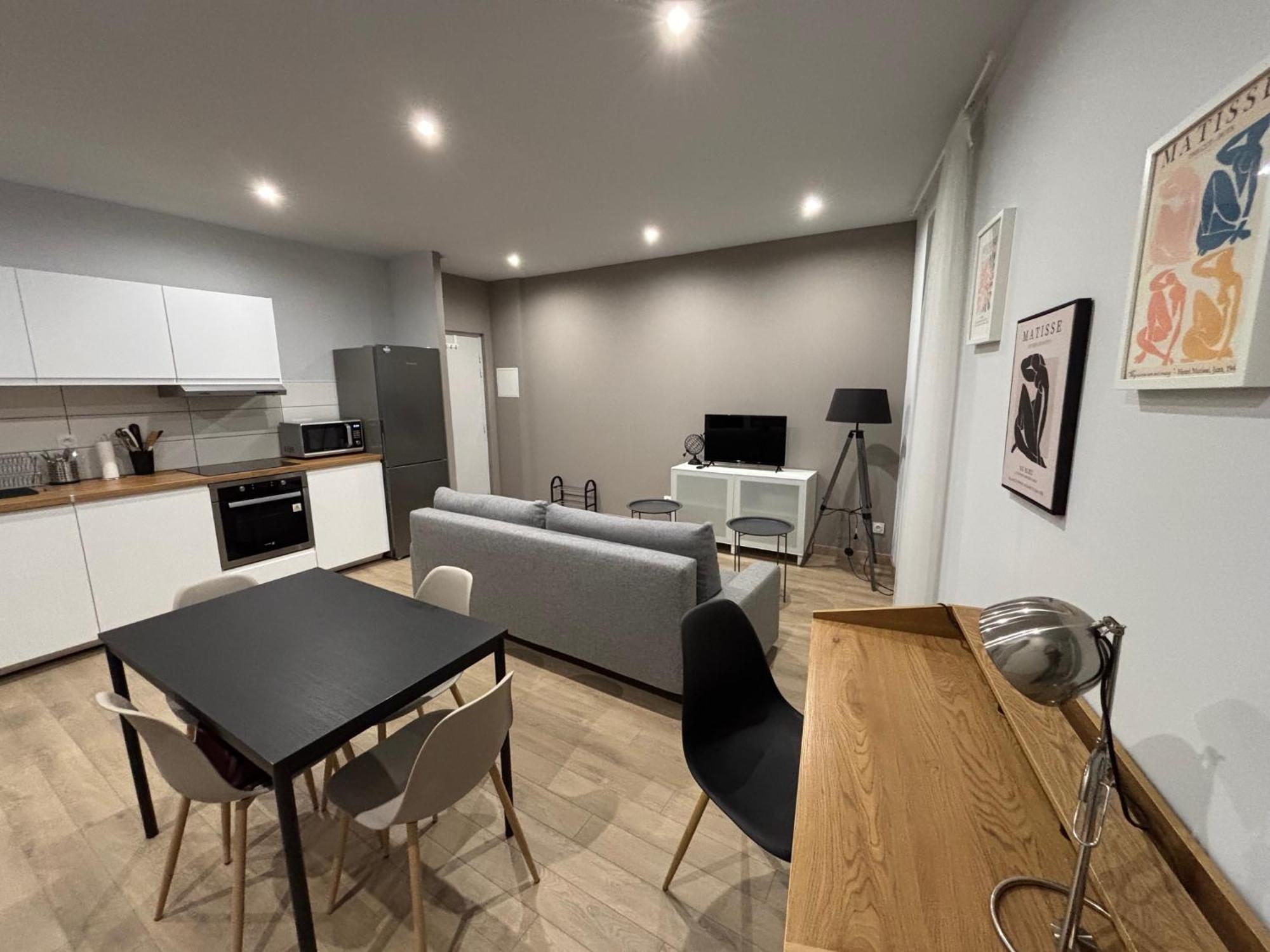 Apartamento Immeuble La Doa Proche Chu Saint-Priest-en-Jarez Exterior foto